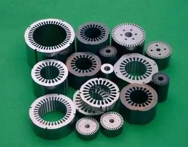 �մ��c����Ƭ��ճ����ʲô�z��